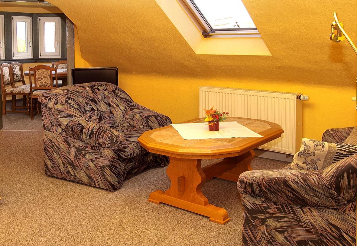 Gaststaette Und Pension Felsenthal Tabarz Chambre photo