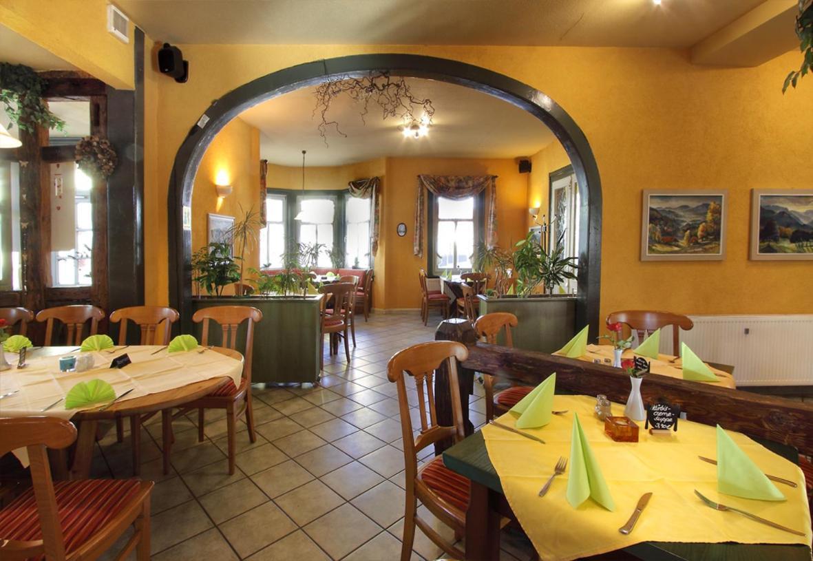 Gaststaette Und Pension Felsenthal Tabarz Chambre photo