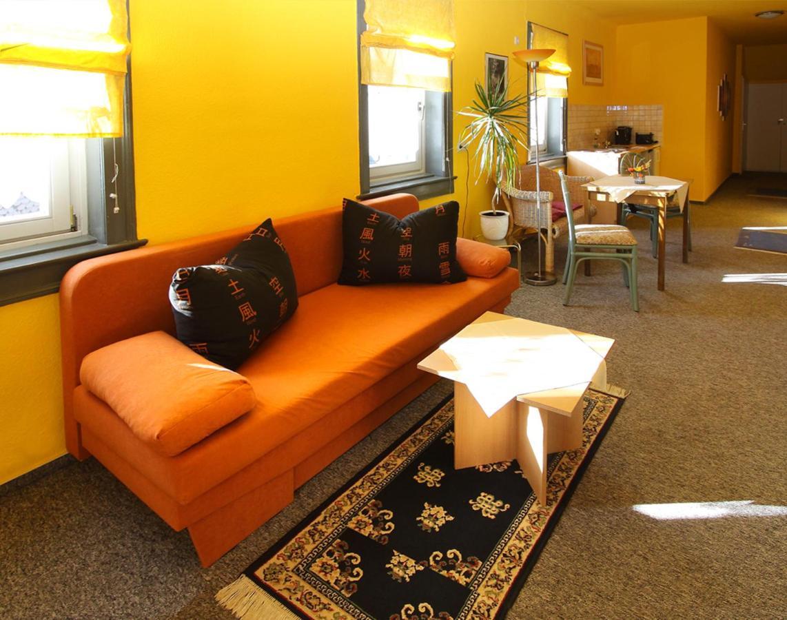 Gaststaette Und Pension Felsenthal Tabarz Chambre photo