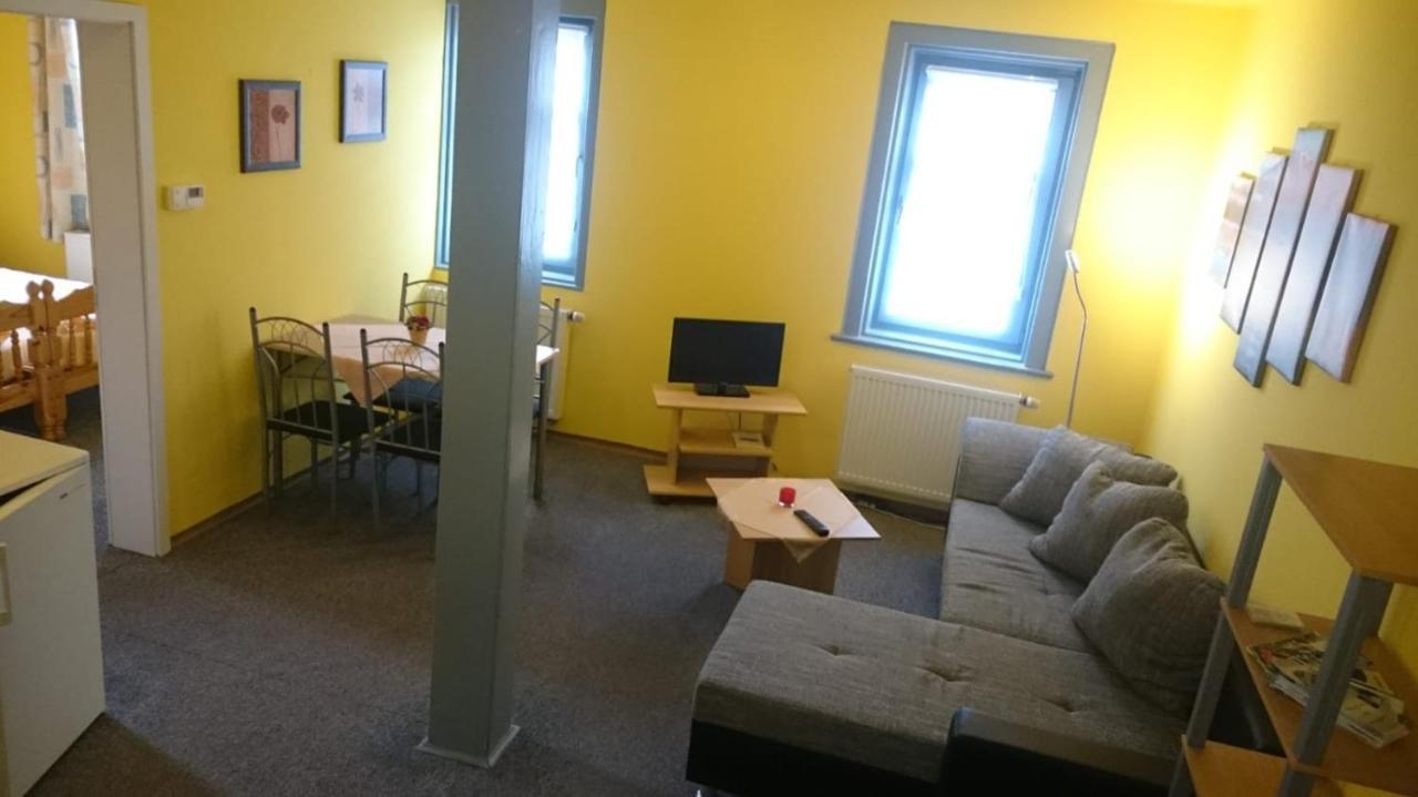 Gaststaette Und Pension Felsenthal Tabarz Extérieur photo